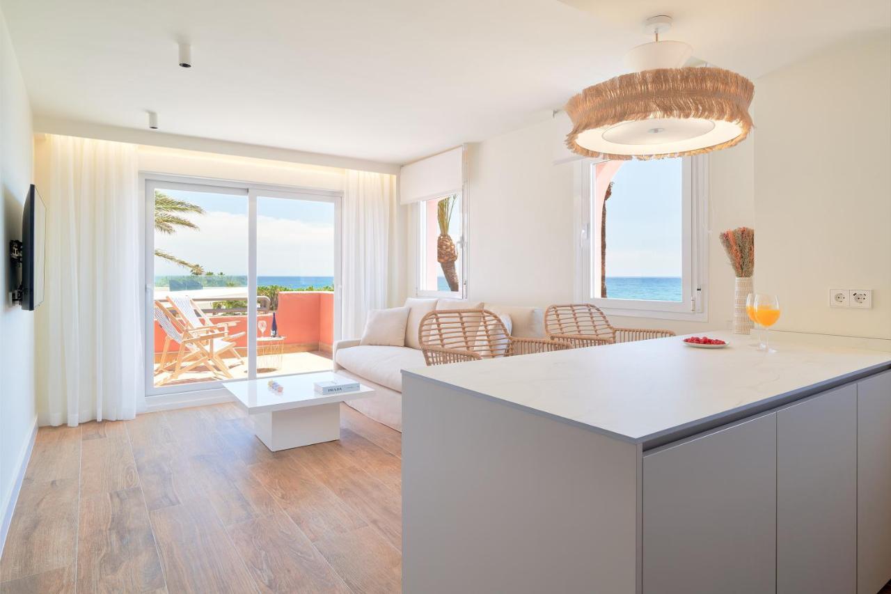 Sea Suite Beachfront Марбелья Экстерьер фото