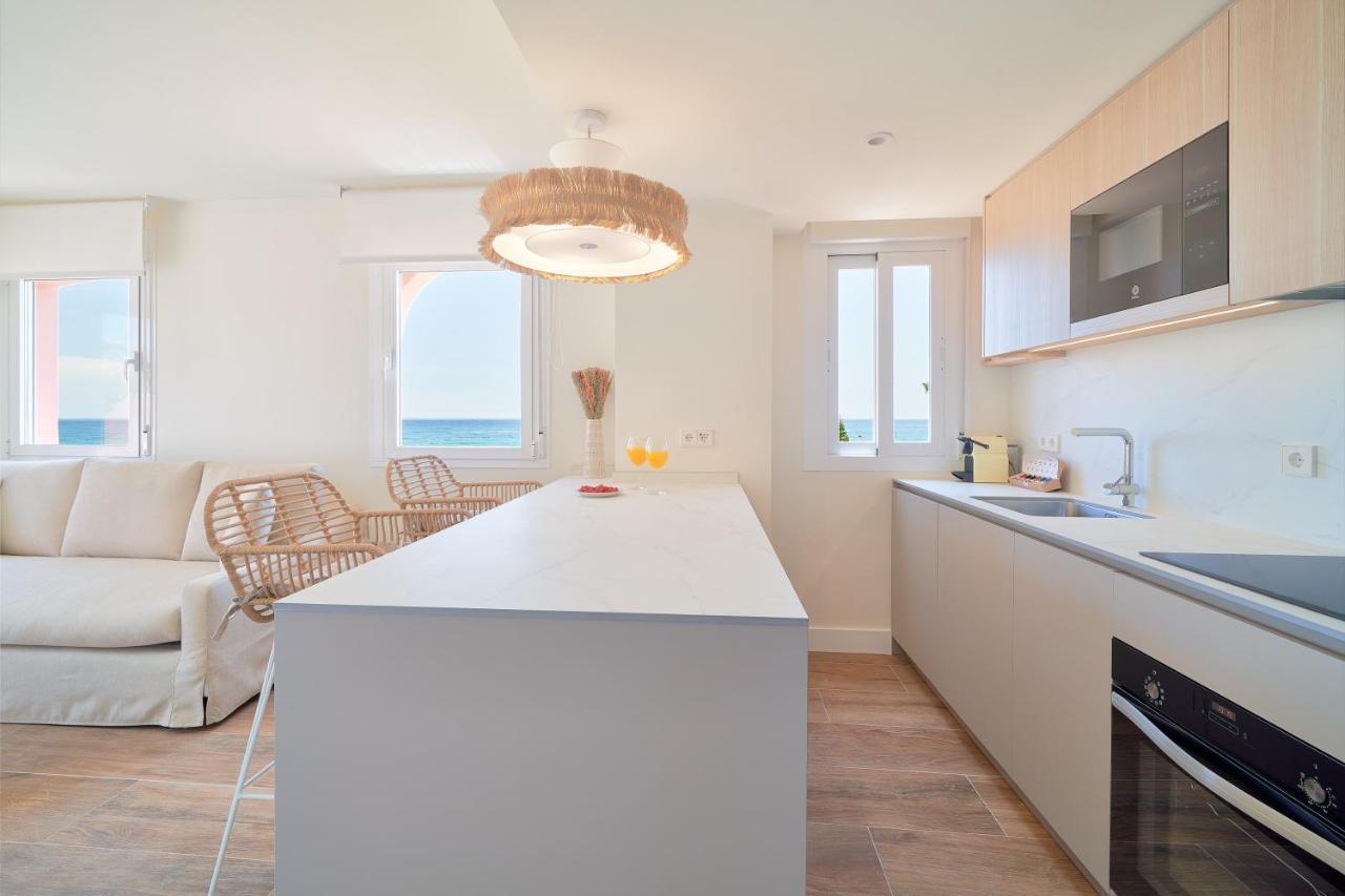 Sea Suite Beachfront Марбелья Экстерьер фото