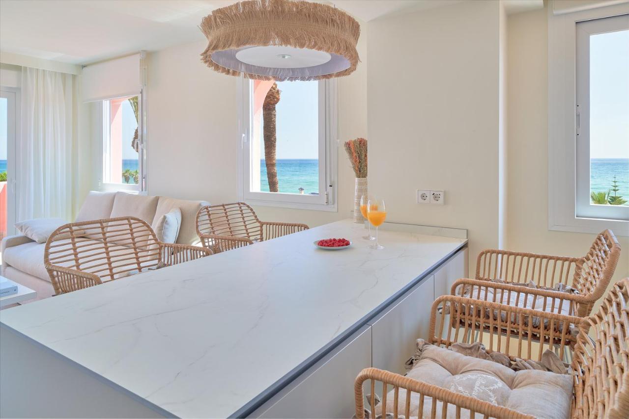 Sea Suite Beachfront Марбелья Экстерьер фото