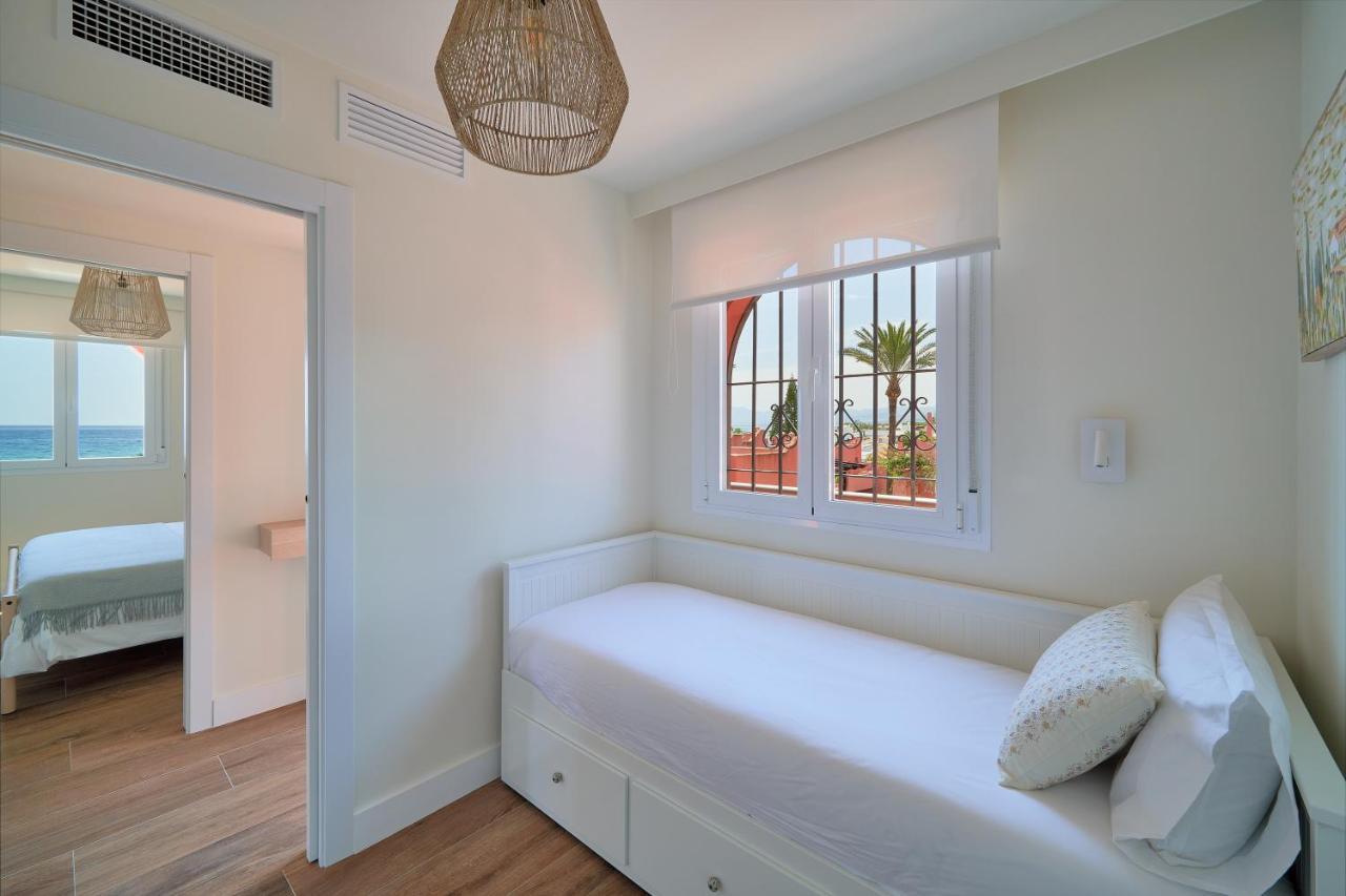 Sea Suite Beachfront Марбелья Экстерьер фото